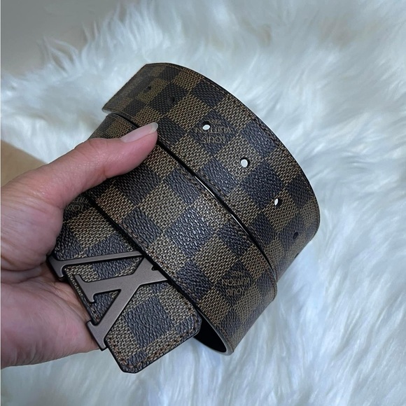LV Matte Initial Belt in Damier Ebene
UNISEX belt ❤️❤️❤️ - Picture 7 of 11